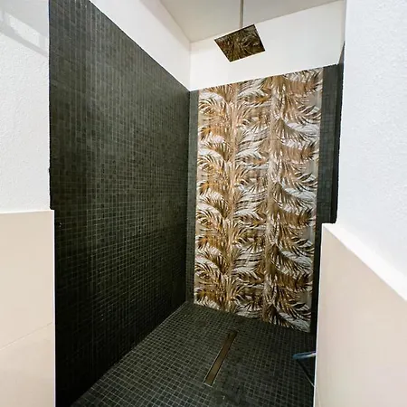 Ξενοδοχείο Lido Phg 4*